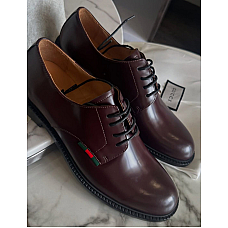 Gucci Men’s Shiny Bordeaux Leather with Web Derby
