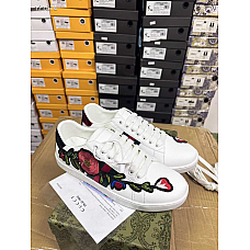 Gucci Ace Floral Embroidered Sneakers