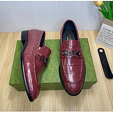 Gucci Horsebit Loafers in Burgundy Crocodile-Embossed Leather