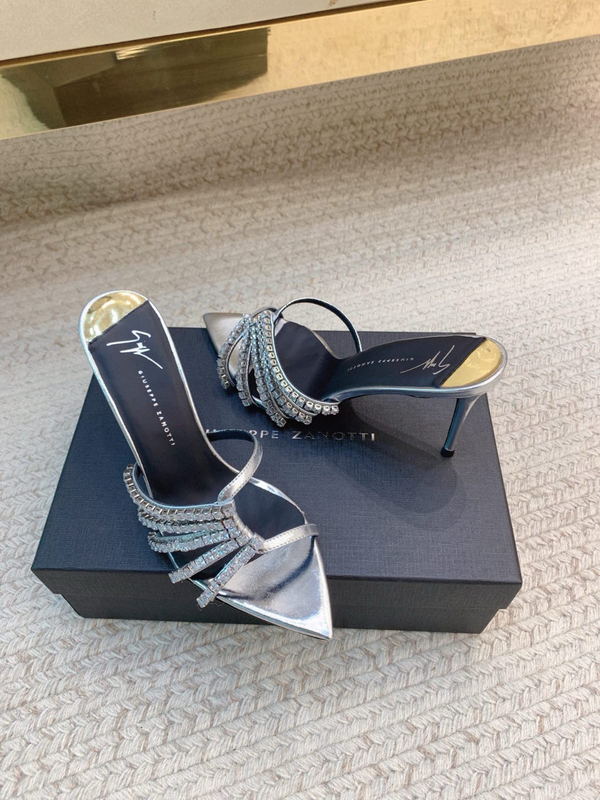 giuseppe zanotti intriigo baguette sandals giuseppe zanotti intriigo baguette sandals