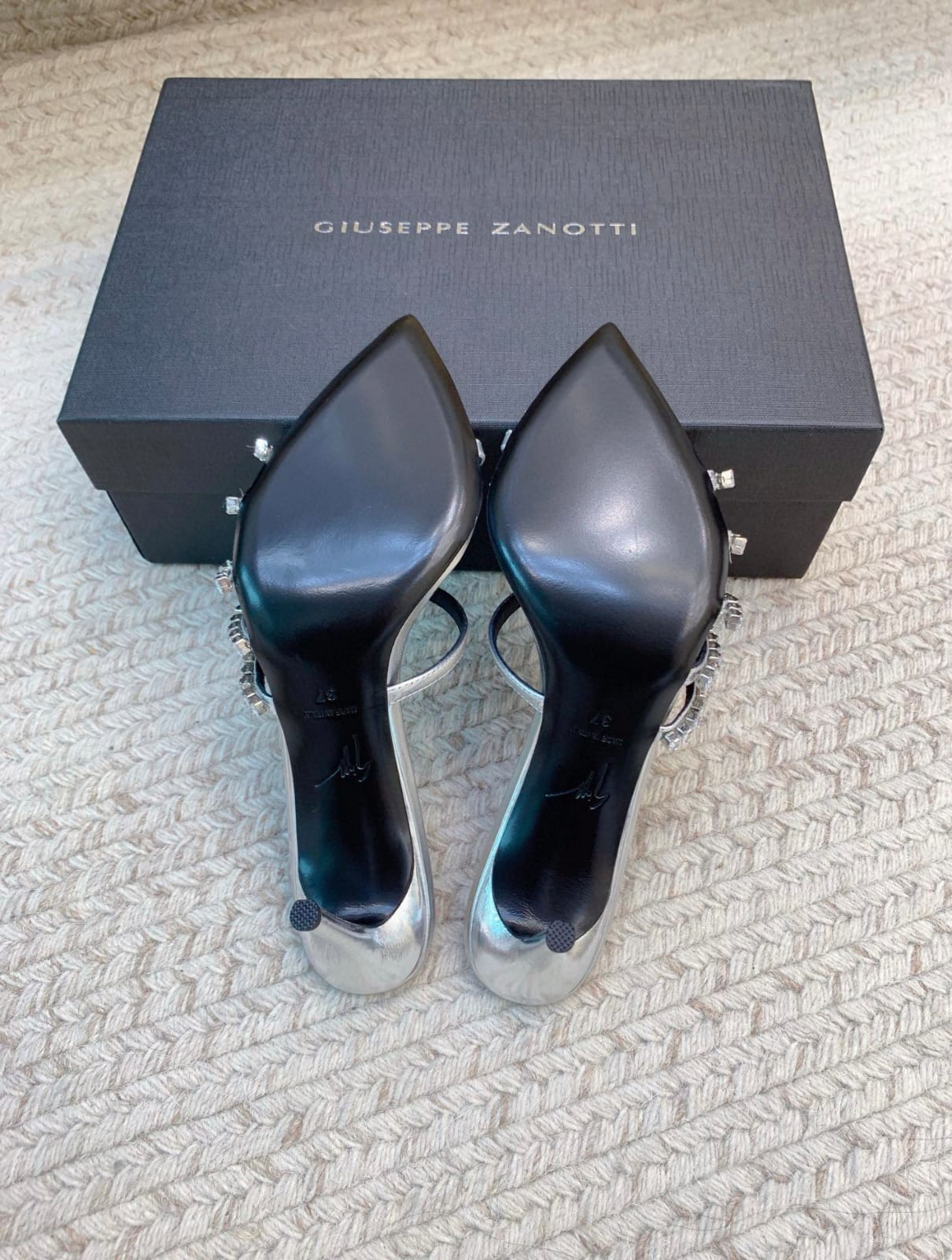 giuseppe zanotti intriigo baguette sandals giuseppe zanotti intriigo baguette sandals