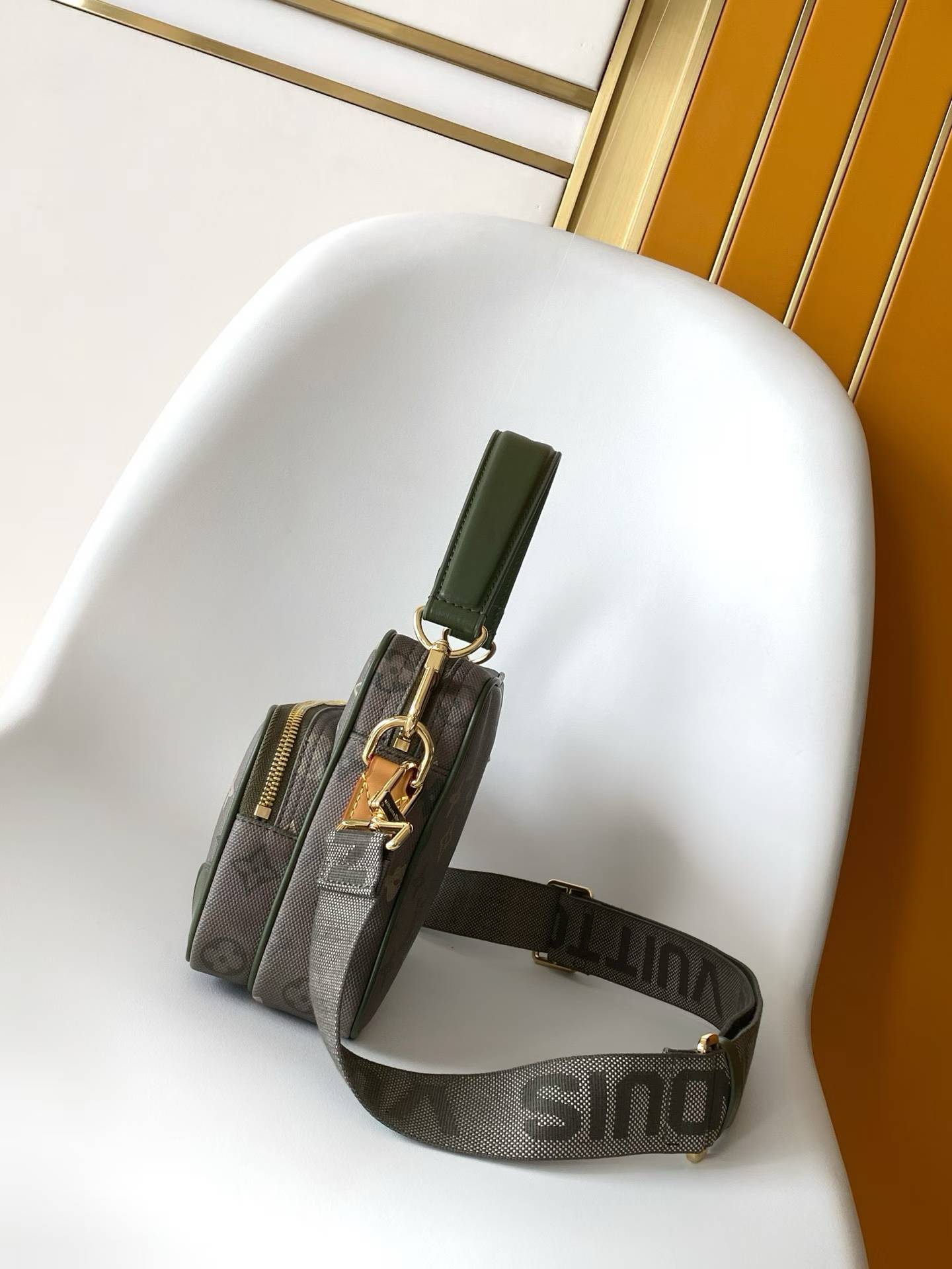 louis vuitton nil messenger louis vuitton nil messenger