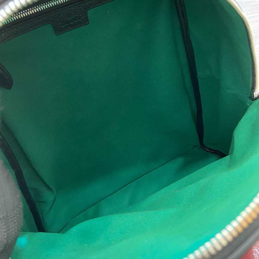 gucci medium jumbo gg backpack gucci medium jumbo gg backpack