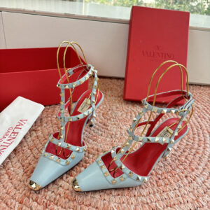 valentino garavani rockstud pumps